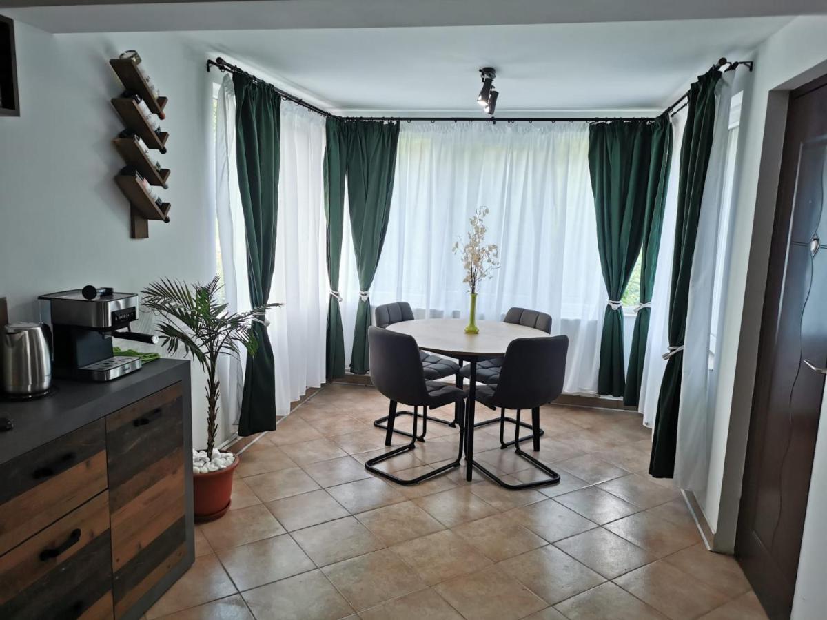 Casa Noastra Hotel Orsova Kültér fotó