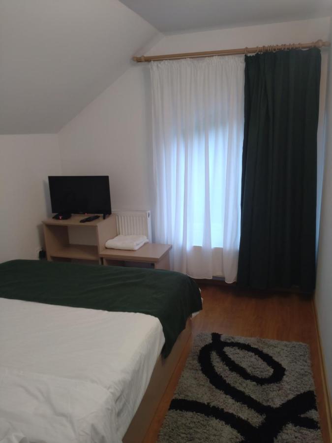 Casa Noastra Hotel Orsova Kültér fotó