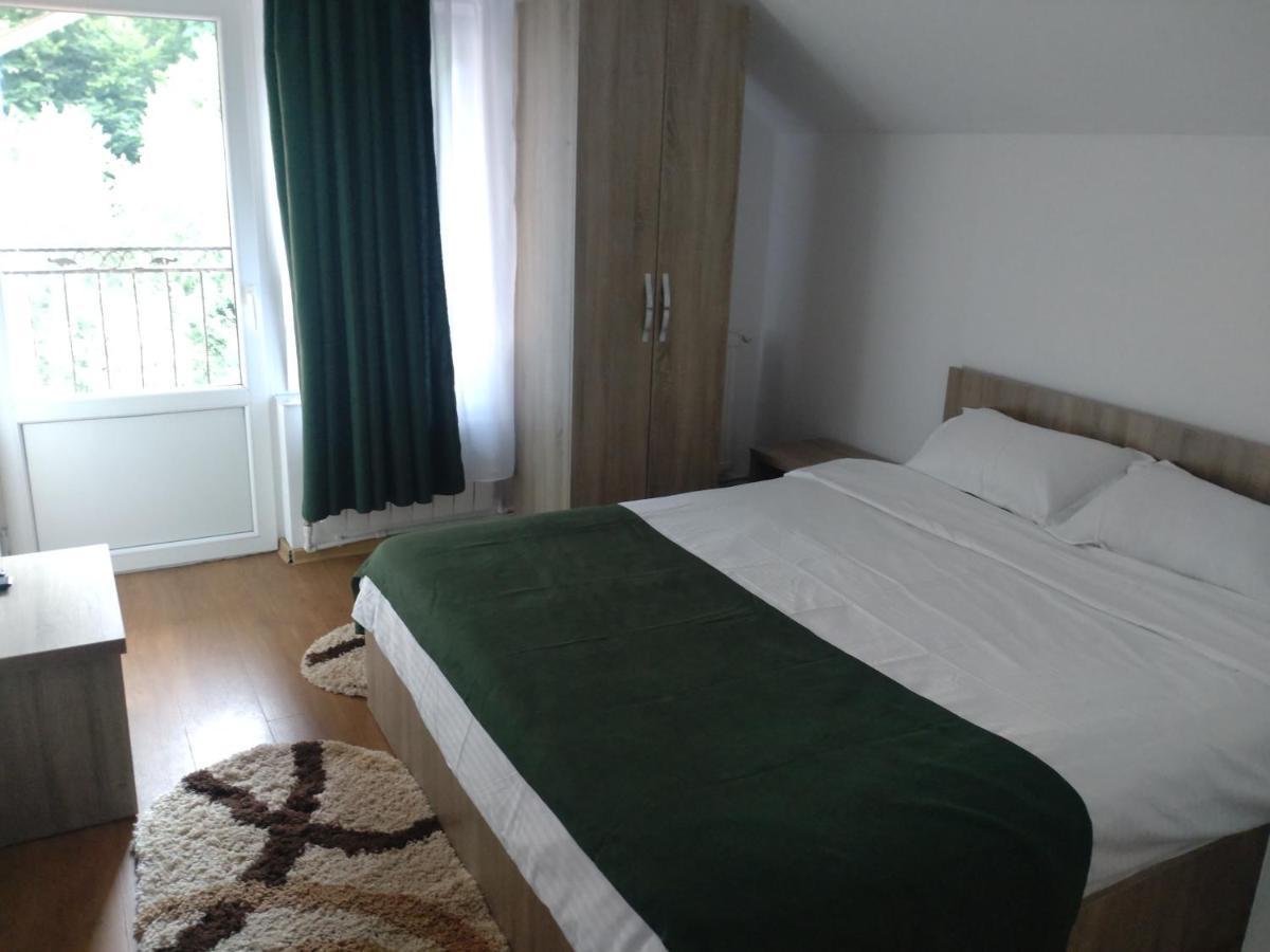 Casa Noastra Hotel Orsova Kültér fotó